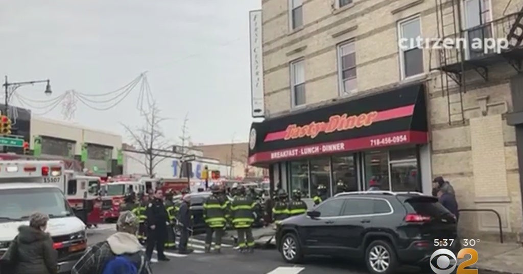 1 Hurt When Car Slams Into Diner In Queens - CBS New York