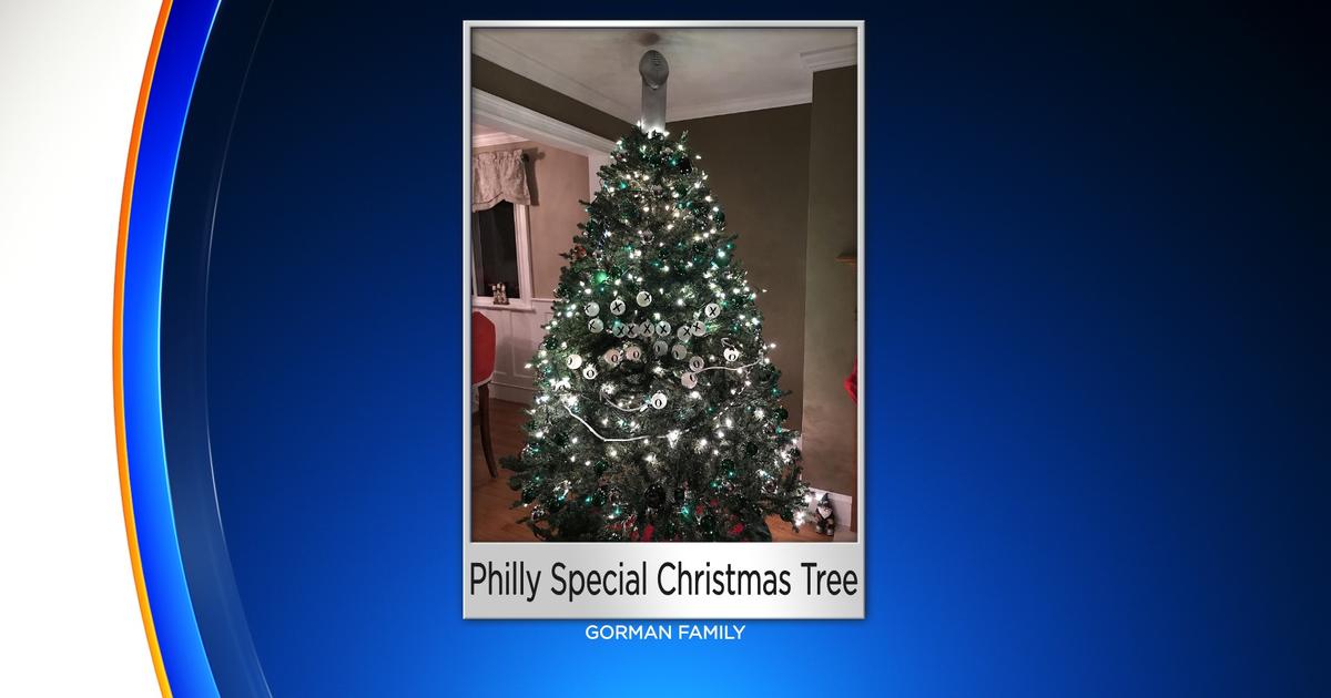 Delaware County Family Pays Tribute To Eagles' 'Philly Special' Super