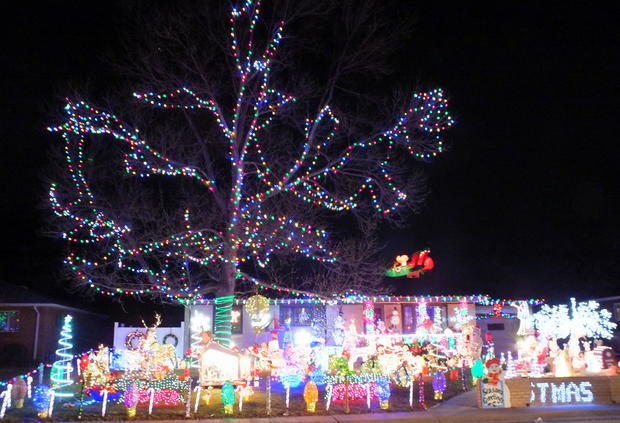 Holiday-Lights-in-the-Englewood-area-by-Lynne-Rock-in-Deckers-2.jpg 