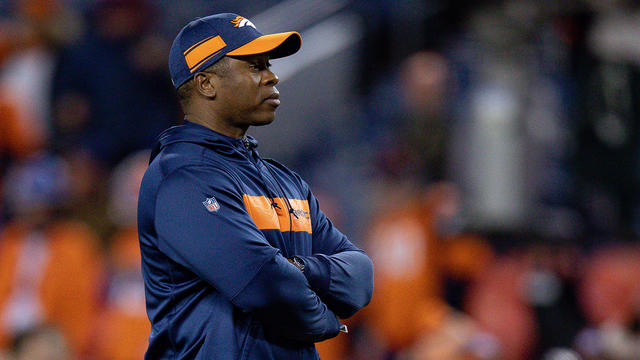 Denver Broncos head coach Vance Joseph, nose tackle Domata Peko and News  Photo - Getty Images