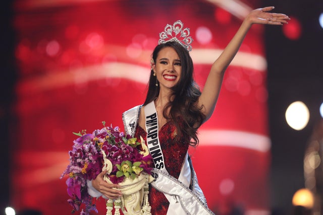 Miss Universe 2018 winner: Catriona Gray of the Philippines crowned during  ceremony in Thailand's capitol Bangkok - CBS News