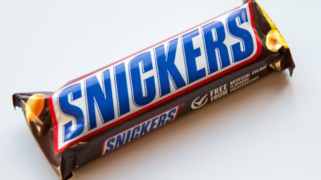 Snickers-bar.jpg 