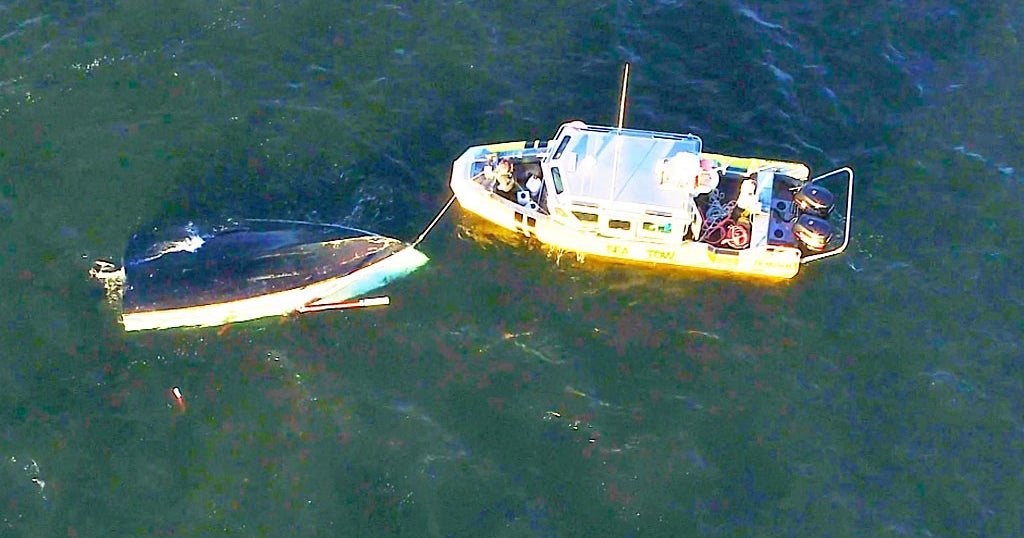2 Men Rescued From Overturned Boat Off Mashpee - CBS Boston