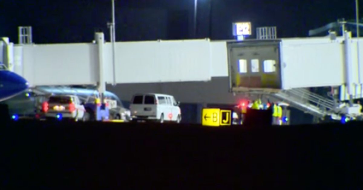 Defective Bracket Found On Collapsed Jet Bridge At Baltimore Airport ...