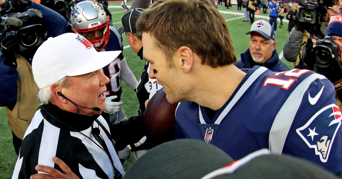 Tom Brady Shares Moment With Referee Walt Coleman -- Of 'Tuck Rule' Fame --  After Win Over Jets - CBS Boston