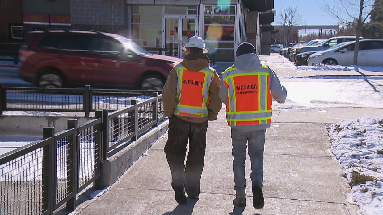 Water Main Break Disrupts Busy Intersection - CBS Colorado