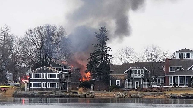 salisburyharbormasterhousefire.jpg 