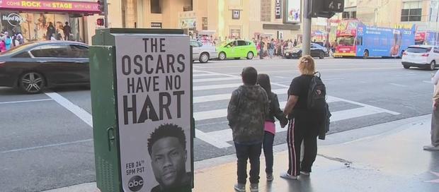Street Artist Trolls Oscars Over Kevin Hart Hosting Saga 