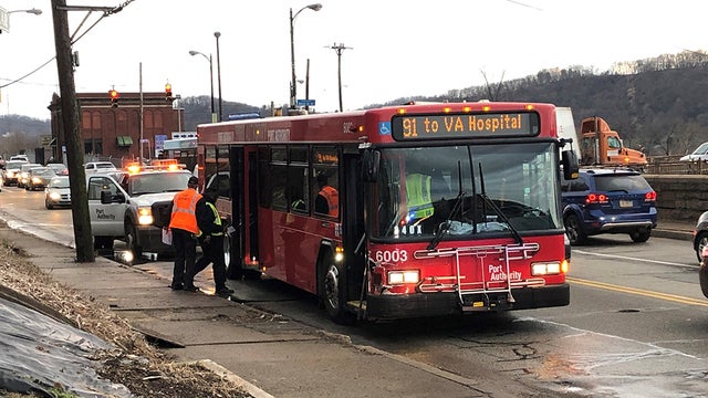 lawrenceville-bus-crash.jpg 