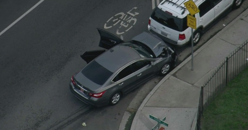 Man Found Fatally Shot In Vehicle In Compton - CBS Los Angeles