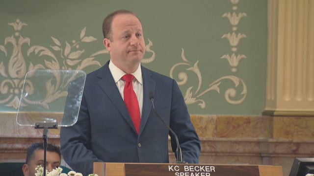 state-of-the-state-rs-raw-001-concatenated-125629_frame_33619.jpg 
