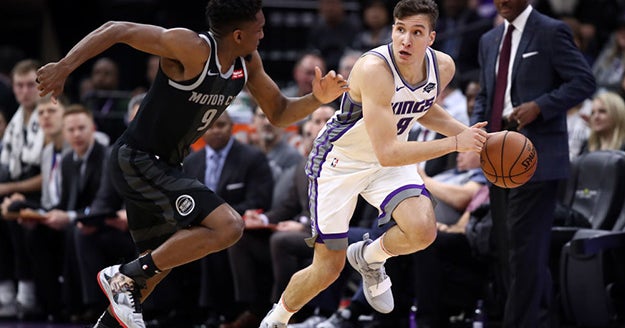 Griffin Gets Night Off, Pistons Lose 112-102 - CBS Detroit