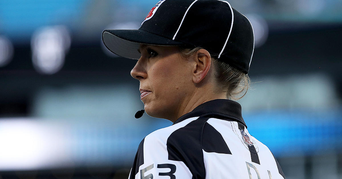 Sarah Thomas Makes Officiating History