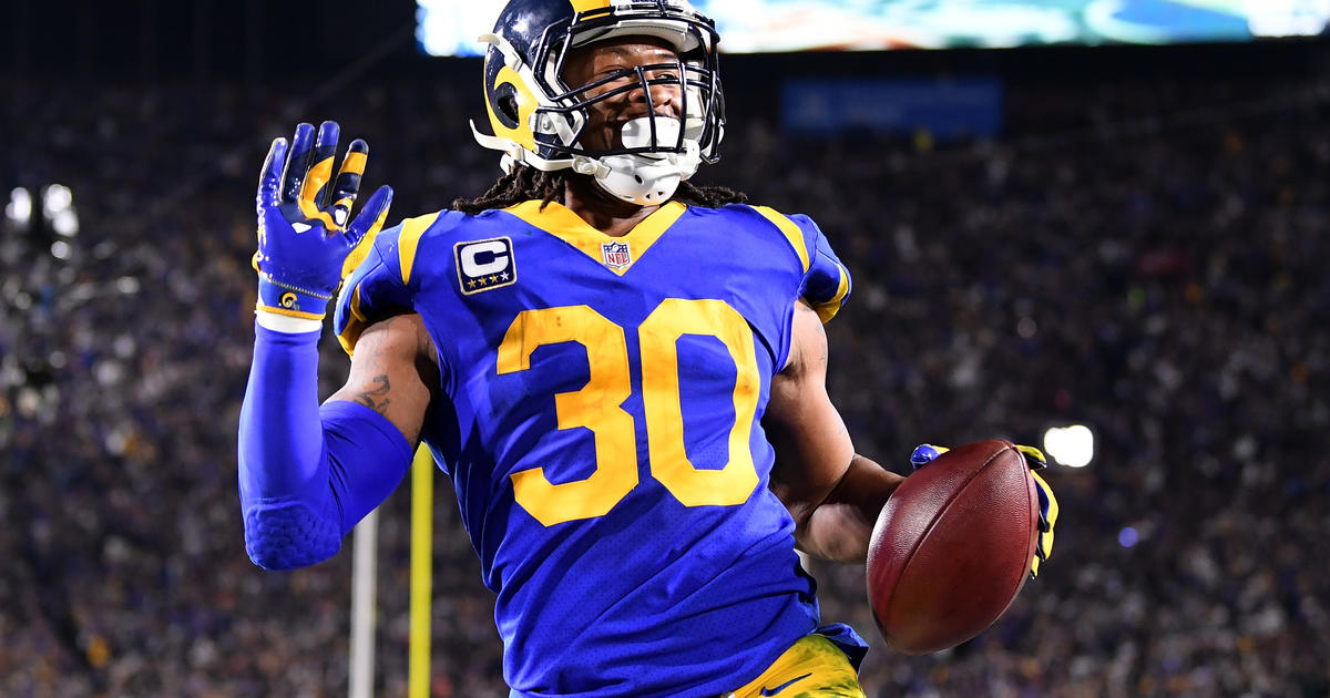 Gurley, Rams run through Cowboys, advance with 30-22 victory