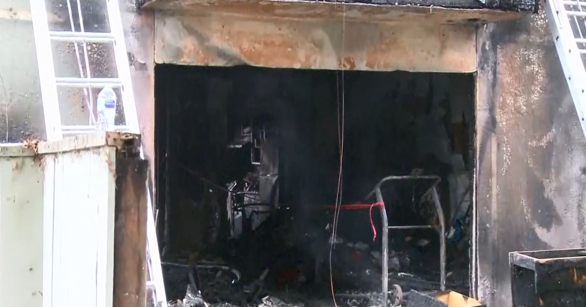 One Dead In Two-Alarm San Jose Apartment Fire - CBS San Francisco