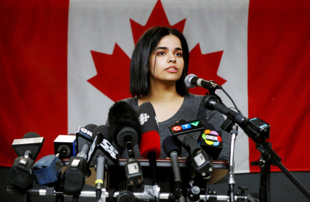 Rahaf Mohammed al-Qunun, an 18-year-old Saudi woman who fled her family, speaks in Toronto 