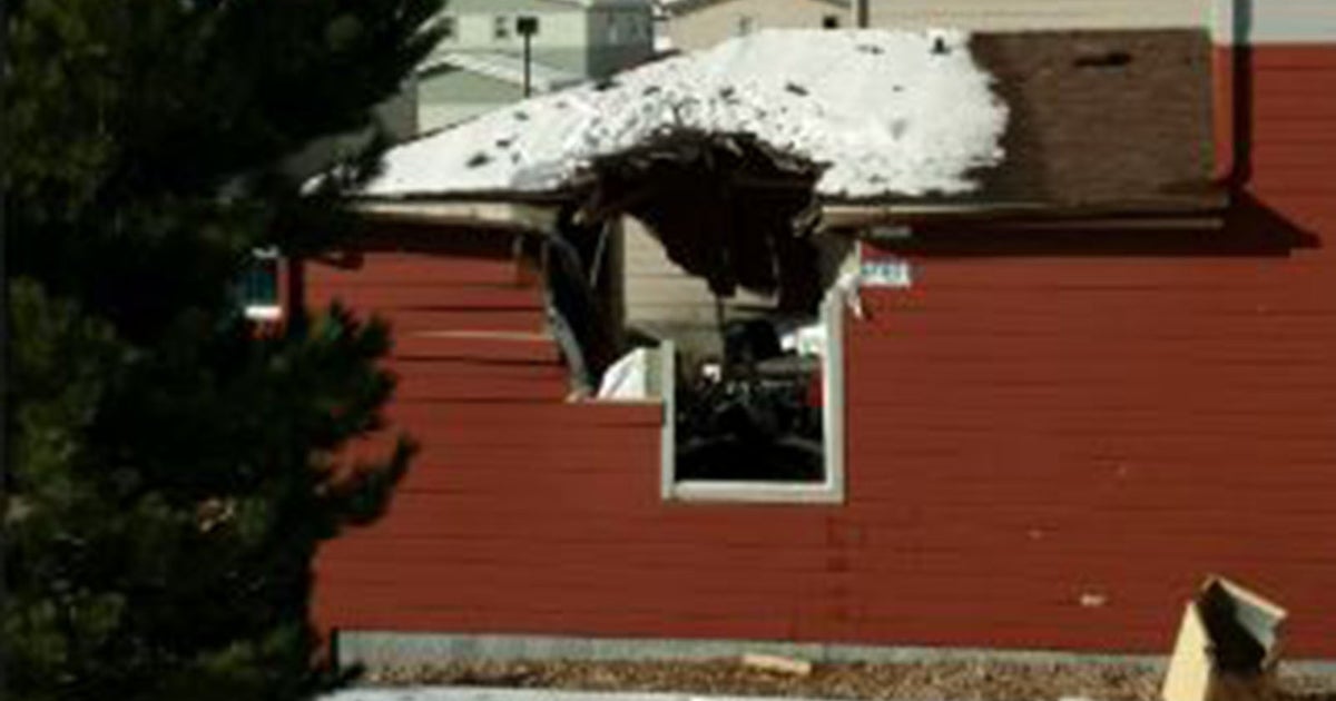 Car Crashes Through 2 Homes In Highlands Ranch - CBS Colorado