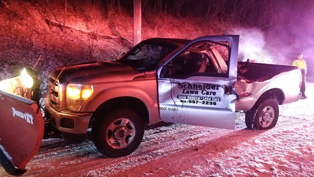 plow-truck-accident.jpg 