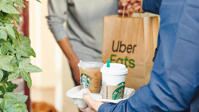 starbucks-delivers-uber-eats.jpg 