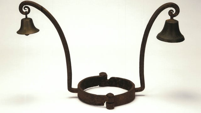 slave-collar-courtesy-of-holden-family-collection.jpg 