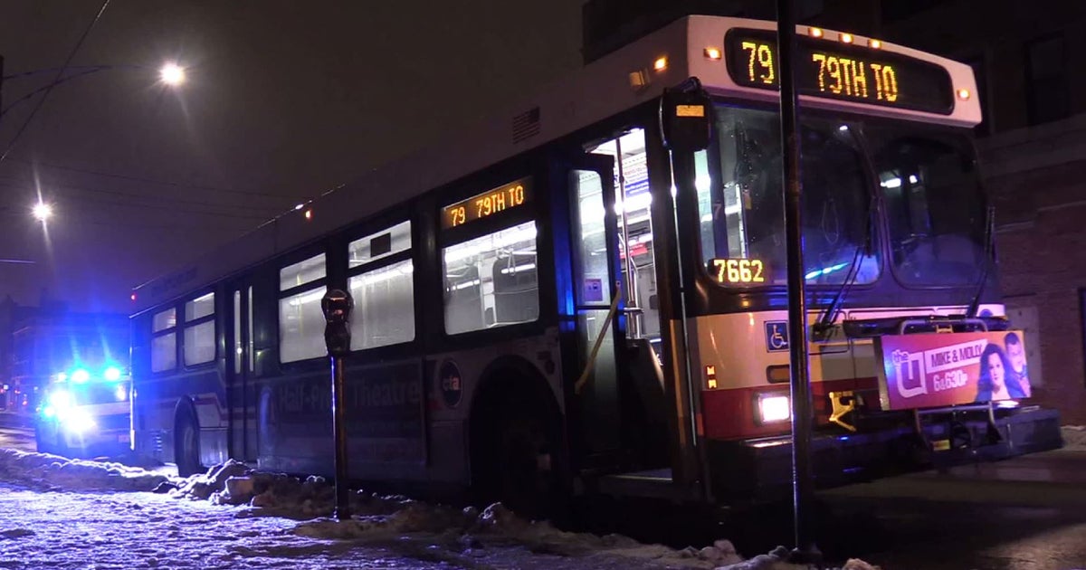 Driver Jumps Out Window After Shooting On CTA Bus - CBS Chicago