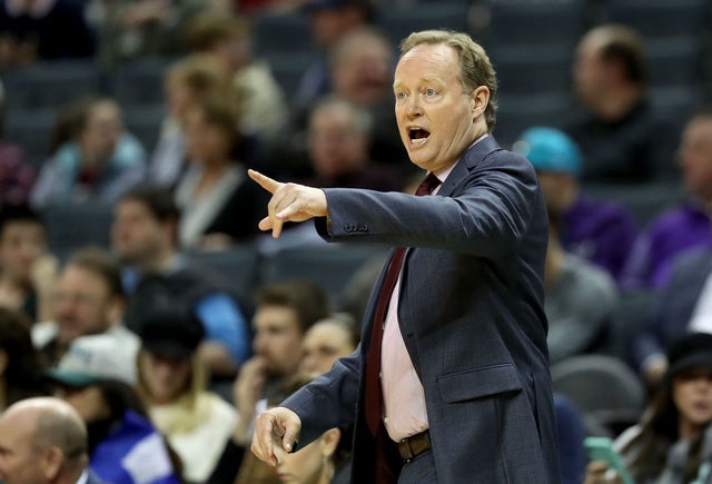 Milwaukee Bucks v Charlotte Hornets 