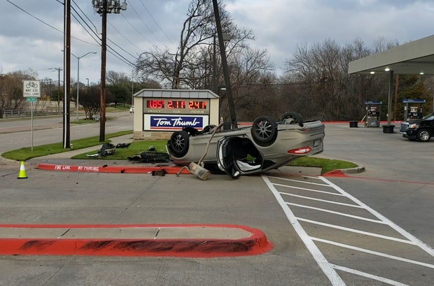roll over wreck in Mansfield 