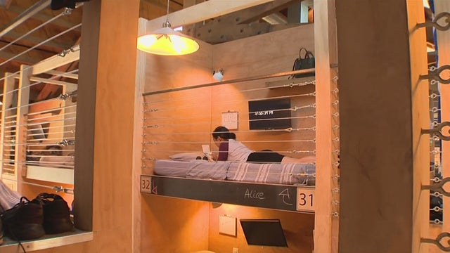venice-adult-dorms-bunk.jpg 