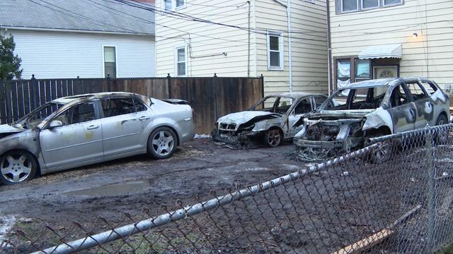 logan-square-cars-torched.jpg 