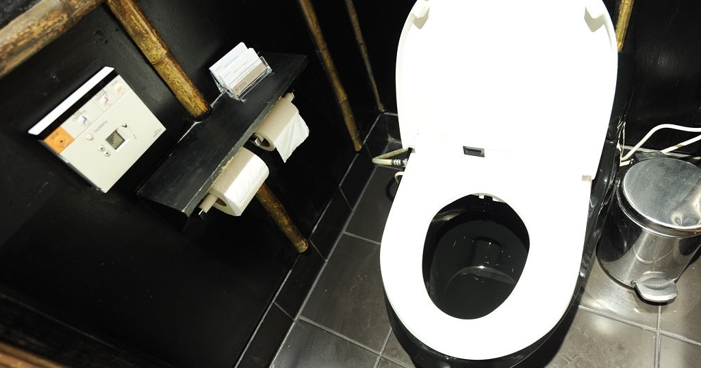 Can You Infected From A Toilet Seat? Dr. Mallika Marshall
