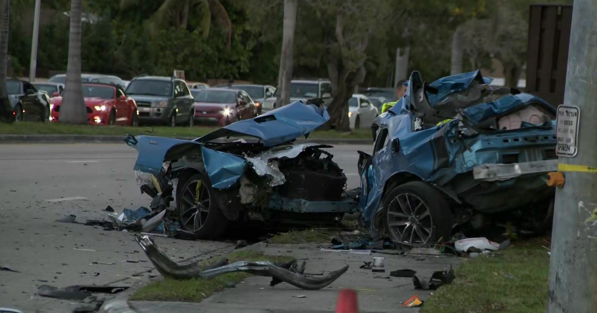 Deadly Crash In Northeast MiamiDade Leaves Car Split In Half CBS Miami