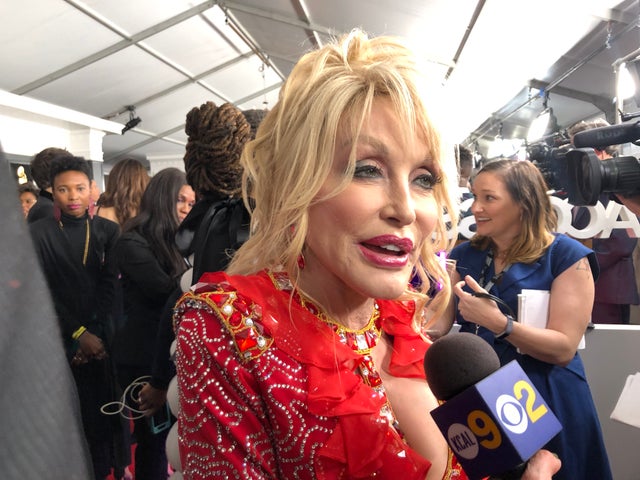 dolly-parton.jpg 