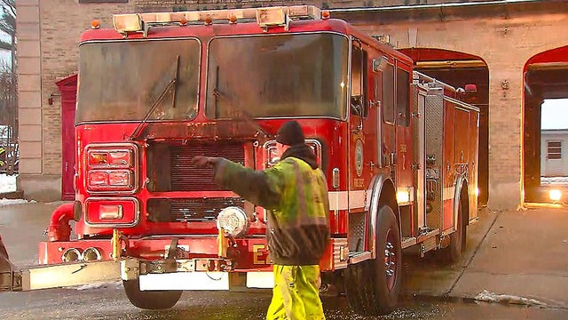 mansfield fire truck fire