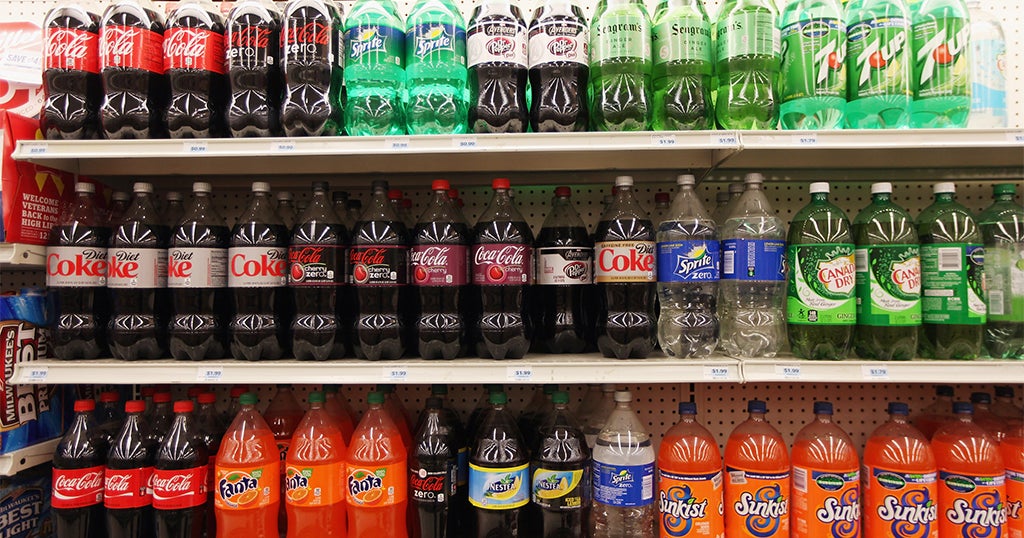 Which products contain aspartame? Here is a list of popular foods, beverages with sweeteners. Which products contain aspartame? Here is a list of popular foods, beverages with sweeteners.