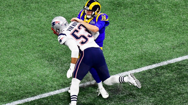 Kyle Van Noy sacks Jared Goff 