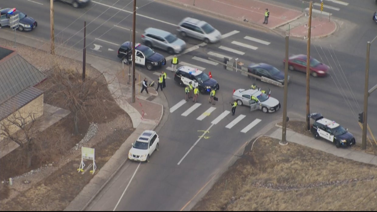 Colorado State Trooper Struck While Investigating Crash - CBS Colorado