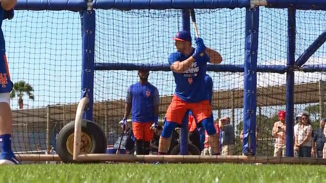 tim-tebow-spring-training.jpg 