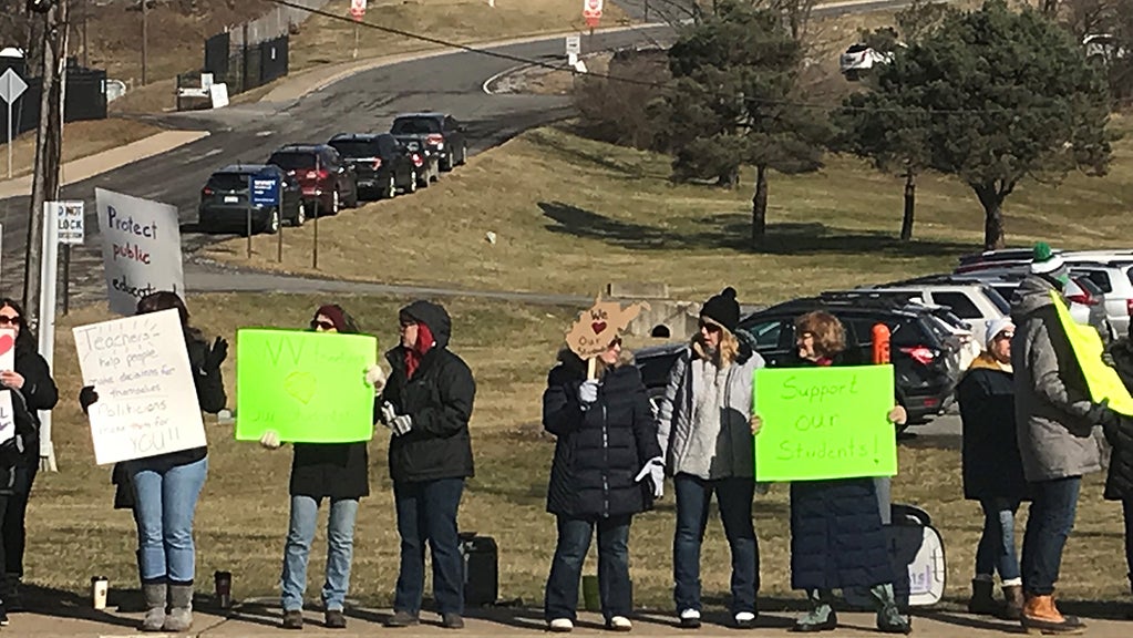 west-virginia-teachers-strike 