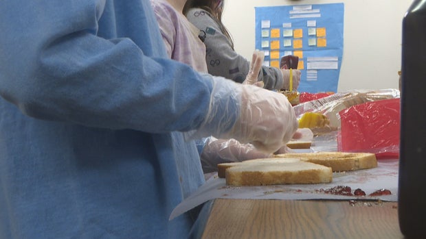 HOMELESS SANDWICHES VO_frame_2 