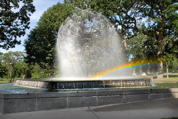 loring-park-fountain1.jpg 