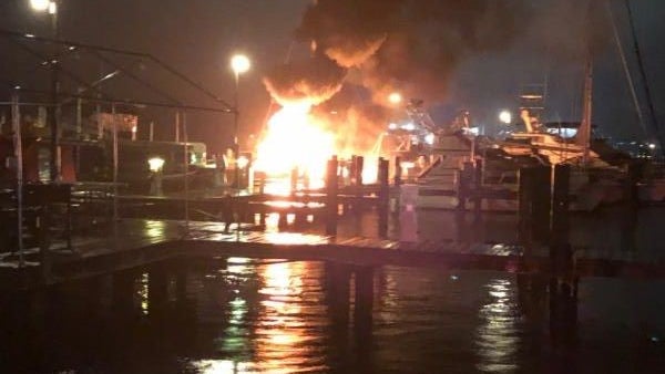 boat-fire.jpg 