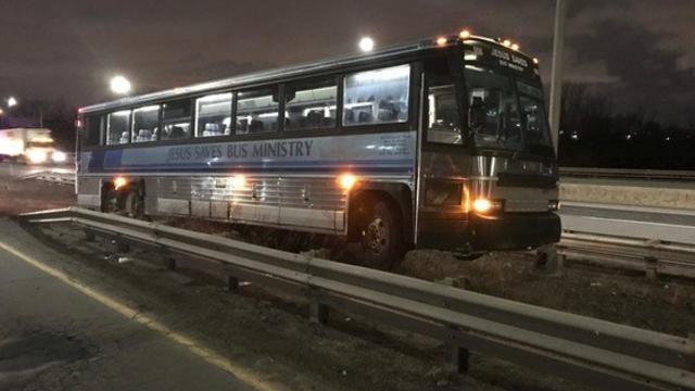 toll-road-bus-crash.jpg 