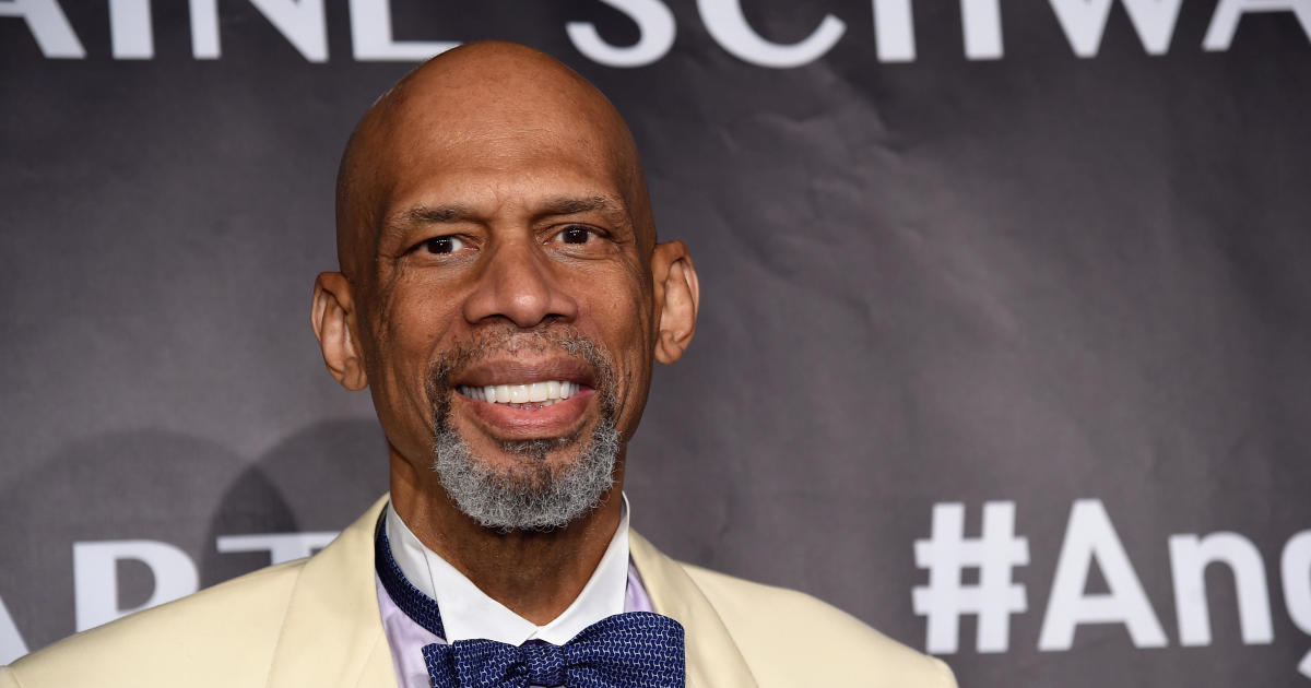 Abdul-Jabbar puts four NBA title rings, other memorabilia up for auction