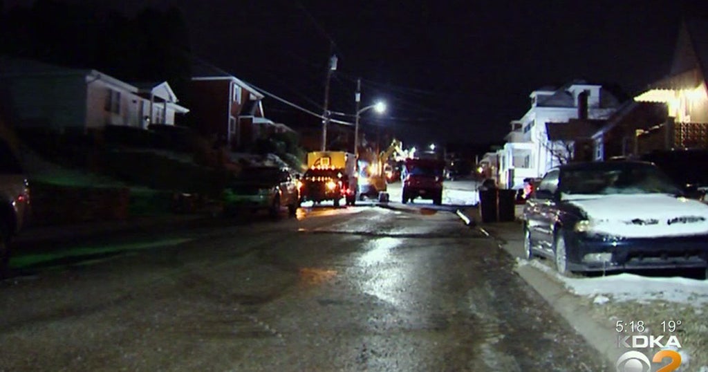 Water Main Break Shuts Down Road In Monessen - CBS Pittsburgh