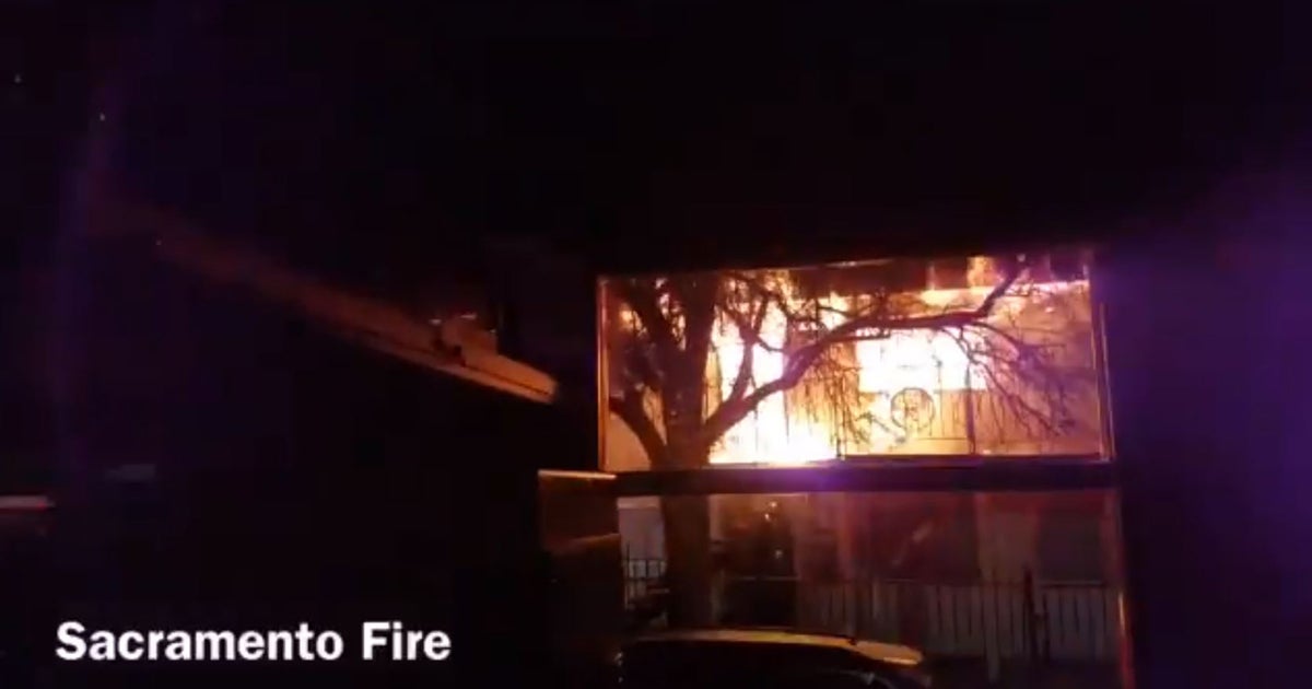 1 Dead, 4 Hurt In Fire At North Sacramento Apartment - CBS Sacramento