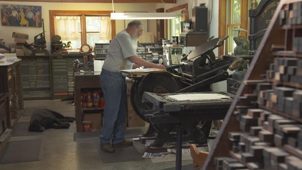 larkspur-press-greg-zeitz-at-the-printing-press-620.jpg 