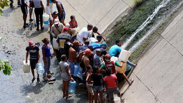 Massive Blackout Paralyses Venezuela Amid Ongoing Political Turmoil 