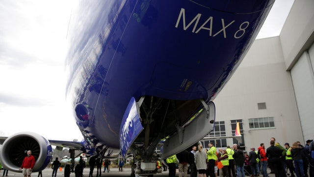 Boeing 737 MAX 8
