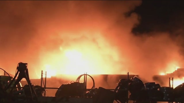 glen-cove-plumbing-supply-co-fire.jpg 
