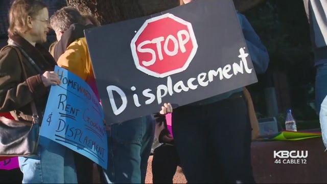 redwood-city-tenants-rally.jpg